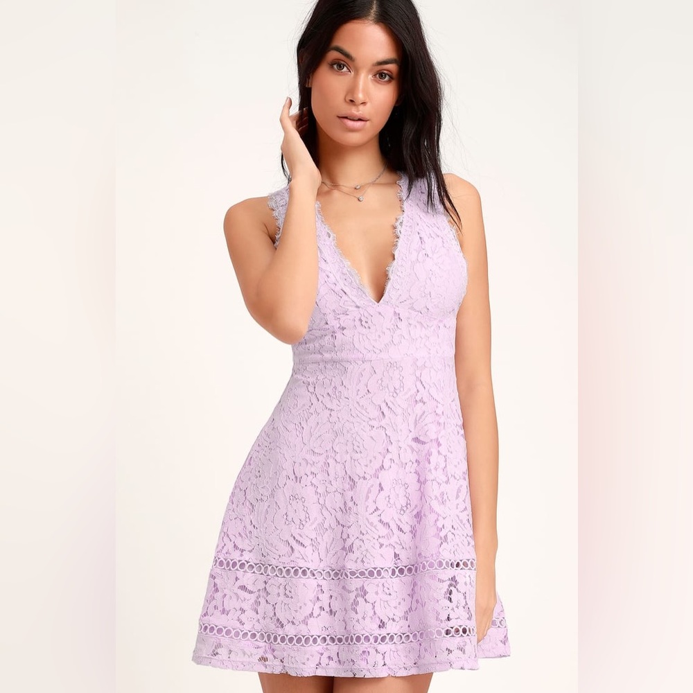 Lulu’s Lavender Lace Skater Dress